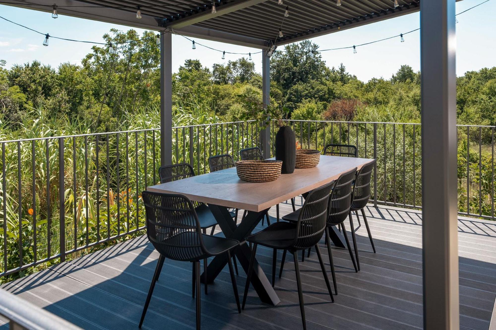 Ferienhaus Mit Pool Und Wellness Fuer 8 Personen