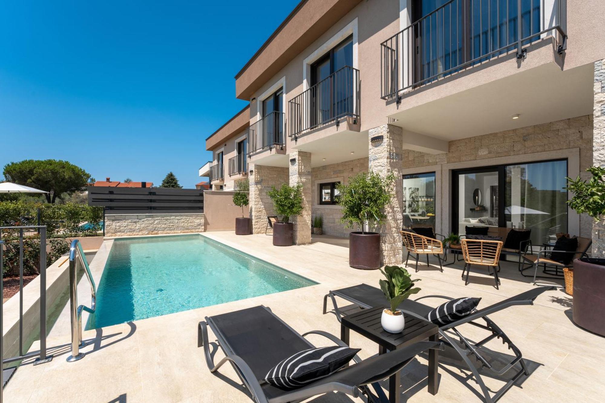 Mit Pool Und Wellness Fuer 8 Personen Ferienhaus Poreč